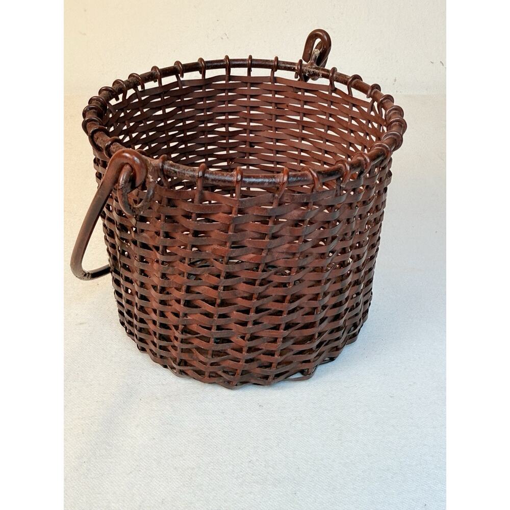 Primitive Burgundy Woven Metal Basket W/ Swing Handle Rustic Farmhouse Decor - Picture 6 of 11